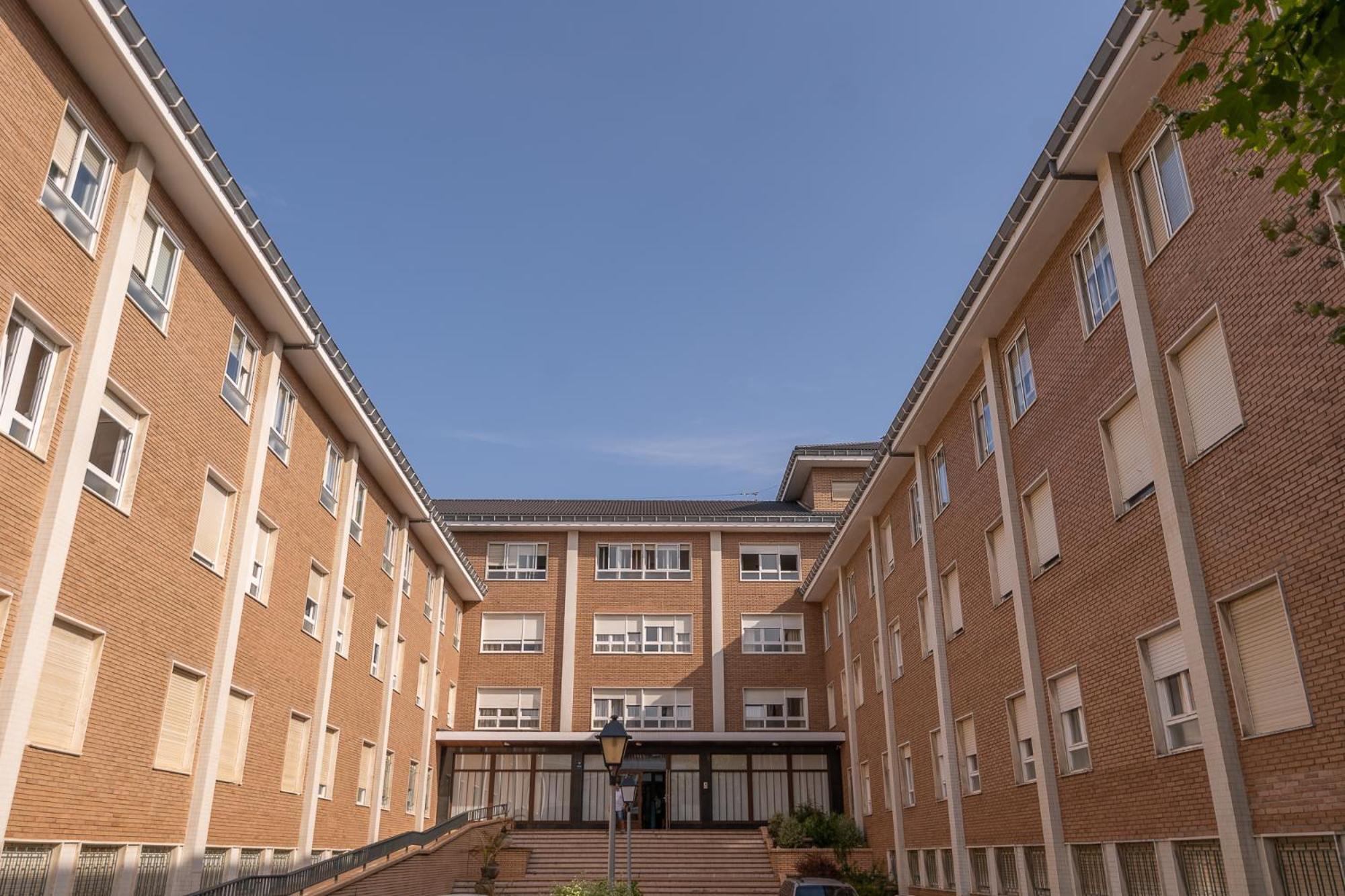 Отель Residencia Universitaria Alto De Miranda - ResiСантандер Экстерьер фото